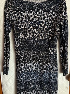 Boden Long-Sleeve Leopard print dress in Navy & White